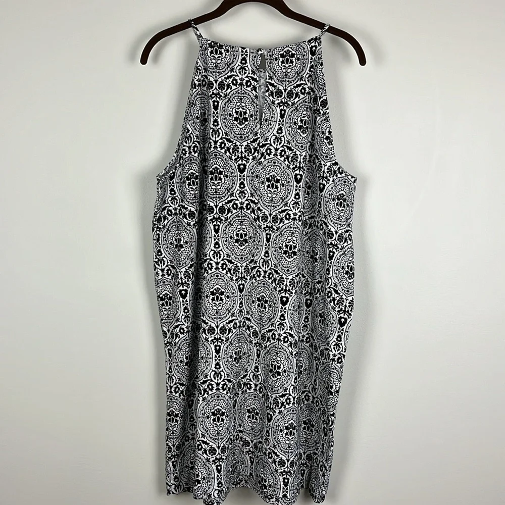 NWT Boden women’s Racerneck Jersey Mini Dress in black and white. Size 12 - Picture 9 of 10